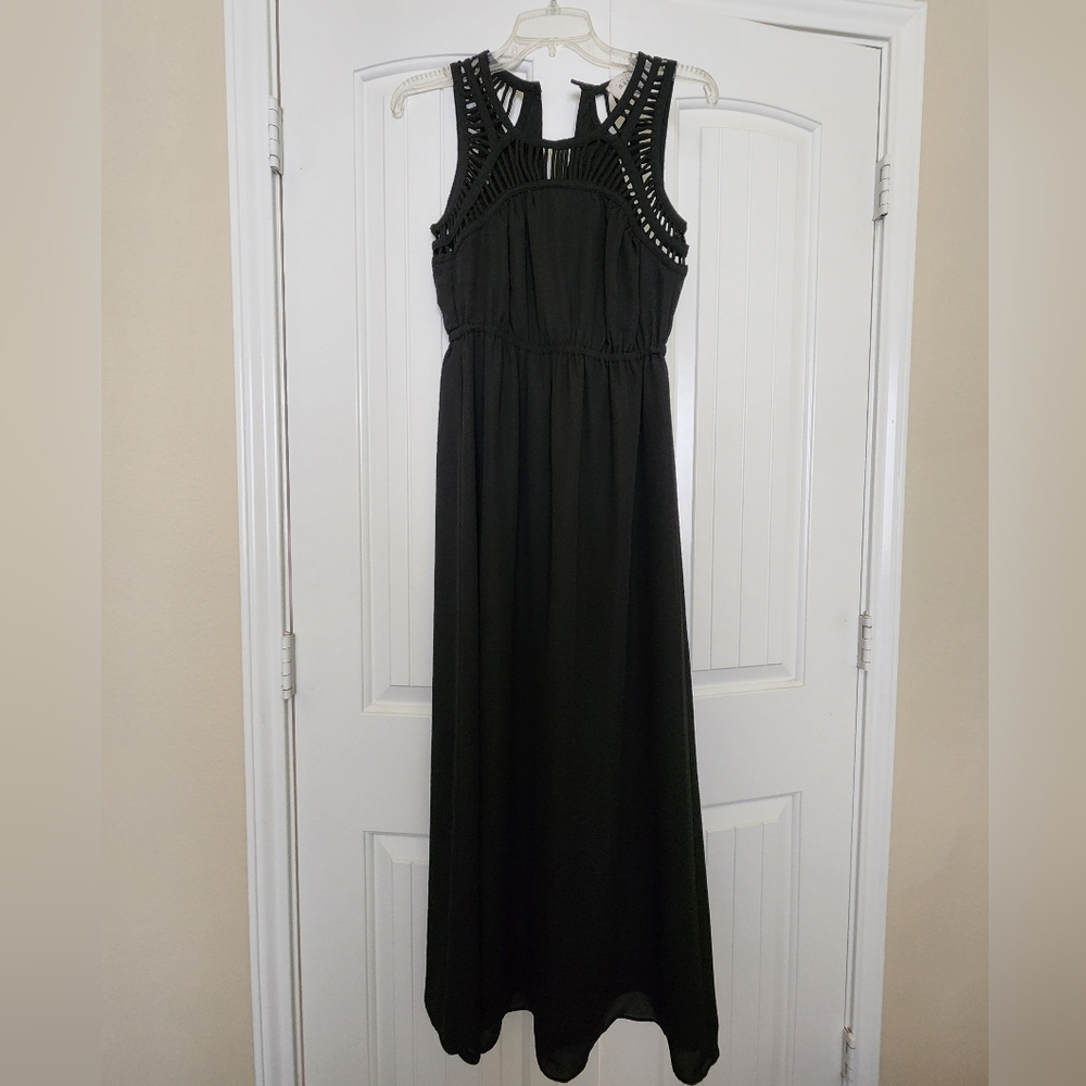 Sleeveless maxi dress